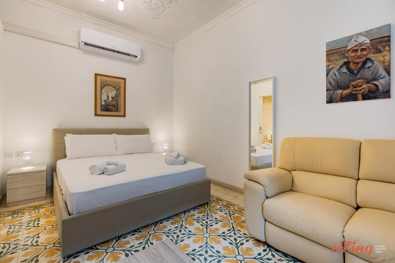 A Studio Apartment In Malta'S Capital วัลเลตตา ภายนอก รูปภาพ